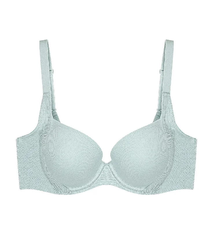 Sports underwire wired bras for high - impact activities INVISIBLE INSIDE-OUT DELICATE WIRED PADDED BRA Sports underwire wired bras for high - impact activities INVISIBLE INSIDE-OUT DELICATE WIRED PADDED BRA
