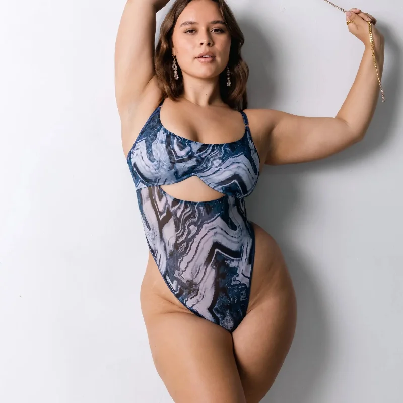 Strapless underwire wired bras for a versatile style​ Storm wired bodysuit