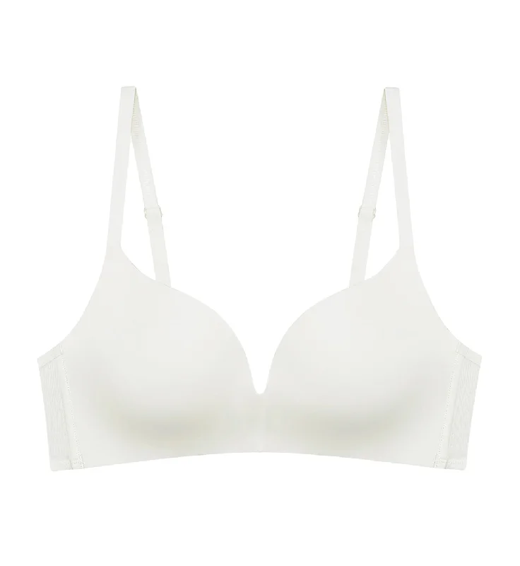 Underwire padded seamless wired bras for all - day wear INVISIBLE INSIDE-OUT NON-WIRED PADDED BRA Underwire padded seamless wired bras for all - day wear INVISIBLE INSIDE-OUT NON-WIRED PADDED BRA
