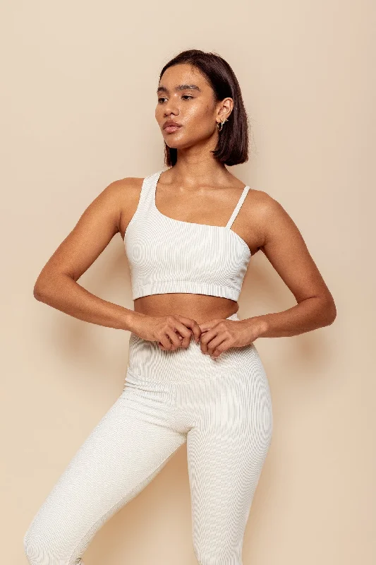 matching women sport bra and leggings sets Amore Crop