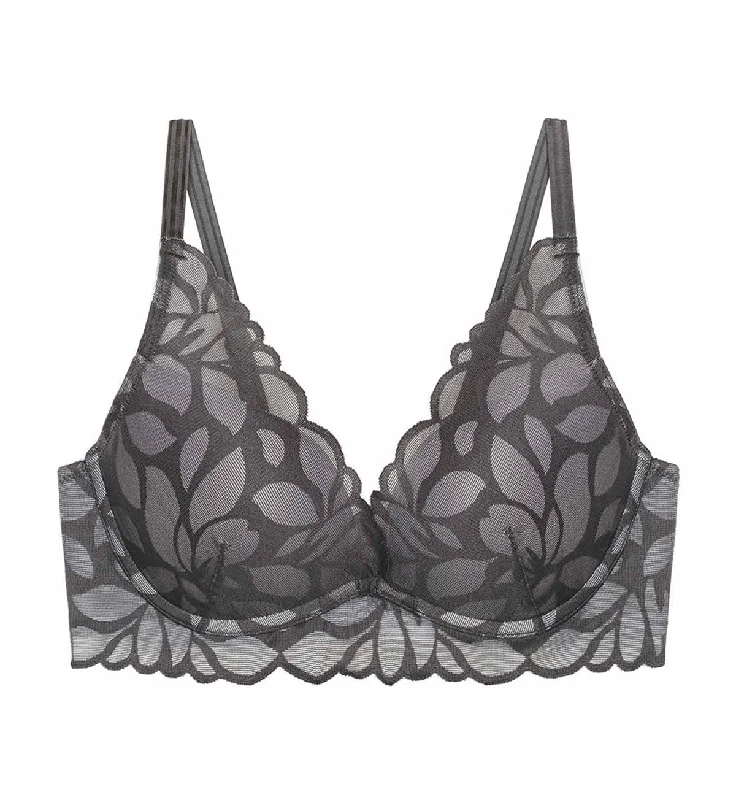 Seamless underwire wired bras for a smooth look BEYOND BLOSSOMDEEP V WIRED PADDED BRA Seamless underwire wired bras for a smooth look BEYOND BLOSSOMDEEP V WIRED PADDED BRA
