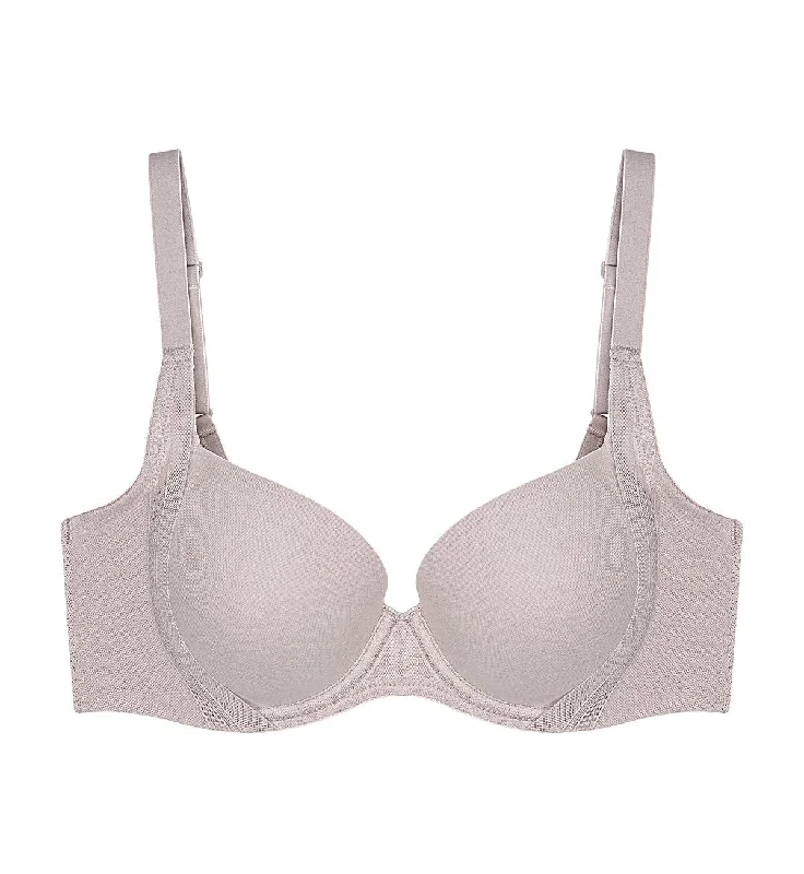 Underwire plus - size seamless wired bras for a smooth fit INVISIBLE INSIDE-OUT DELICATE WIRED PADDED BRA Underwire plus - size seamless wired bras for a smooth fit INVISIBLE INSIDE-OUT DELICATE WIRED PADDED BRA