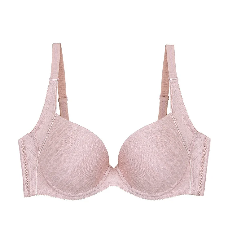 Underwire plus - size seamless wired bras for a smooth fit PURE INVISIBLE WIRED PADDED BRA Underwire plus - size seamless wired bras for a smooth fit PURE INVISIBLE WIRED PADDED BRA