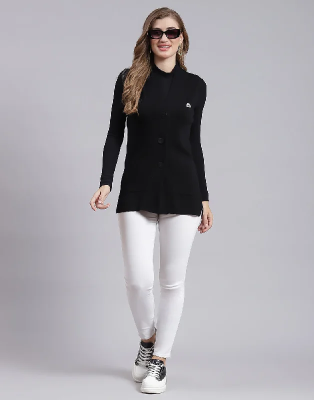 boyfriend style women cardigan for a relaxed fitWomen Black Solid V Neck Sleeveless Cardigan