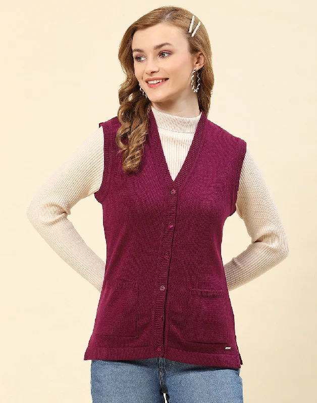 ribbed women cardigan with a classic textureWomen Maroon Solid V Neck Sleeveless Cardigan