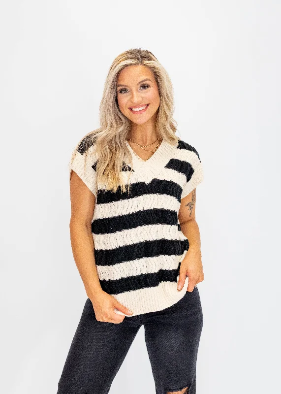 Sleeveless Women's Cashmere Vests for a Luxurious LayerFollow You Sweater Vest