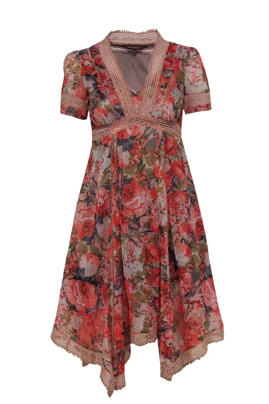 Backless Women Dress for a Sexy and Alluring Look at Evening Events Backless Women Dress for a Sexy and Alluring Look at Evening Events Ranna Gill - Pink Floral Printed A-Line Dress w/ Lace Trim Sz 0P